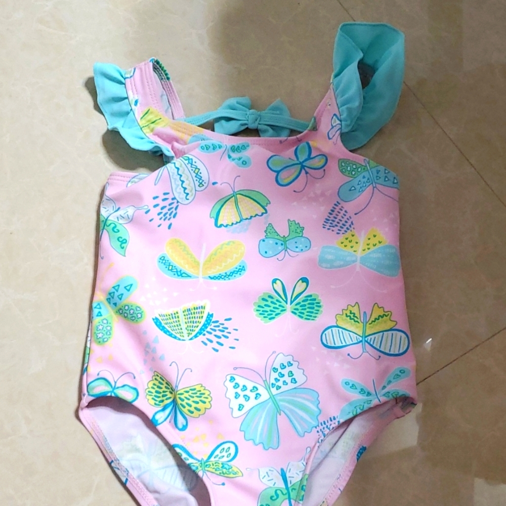 One piece bathingsuit size 4t